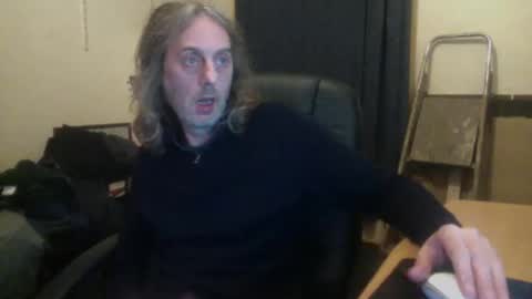 Snapshot of bangintoleather chatting on 11-22-25, 03:16 bangintoleather online show from 11-22-25, 03:16