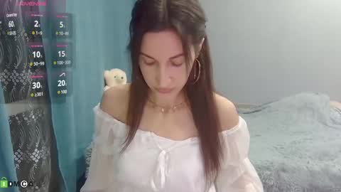 Snapshot of bany_brandy chatting on 02-08-25, 06:44 Emma online show from 02-08-25, 06:44