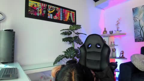 Snapshot of baphy_baby chatting on 02-06-25, 10:10 Gabi  online show from 02-06-25, 10:10