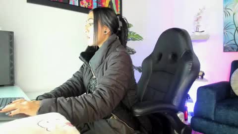 Snapshot of baphy_baby chatting on 03-08-25, 02:51 Gabi  online show from 03-08-25, 02:51