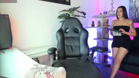 Snapshot of baphy_baby chatting on 09-22-25, 07:16 Gabi  online show from 09-22-25, 07:16