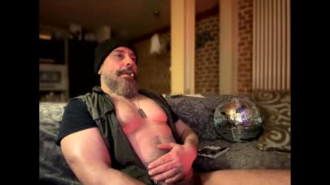 Military man 69 online show from 02-07-25, 08:31