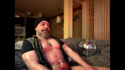 Military man 69 online show from 02-08-25, 12:28