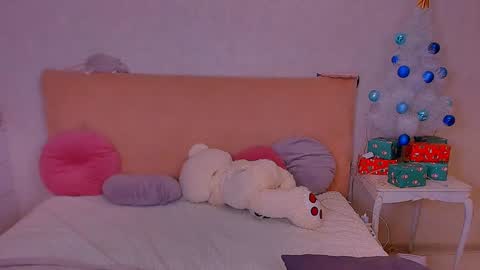 Barbie Kim online show from 12-23-24, 01:29