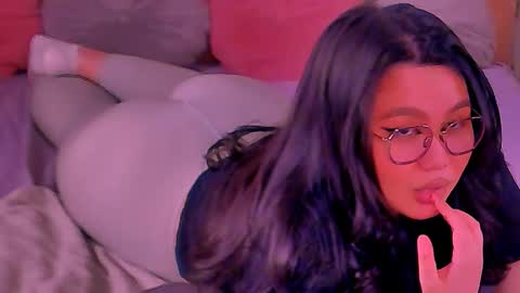 Barbie Kim online show from 03-03-25, 02:47