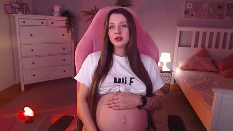 Snapshot of barbara_brylska chatting on 09-27-25, 02:11 Barb online show from 09-27-25, 02:11