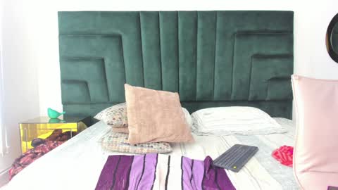 Barbara  online show from 01-12-25, 03:03