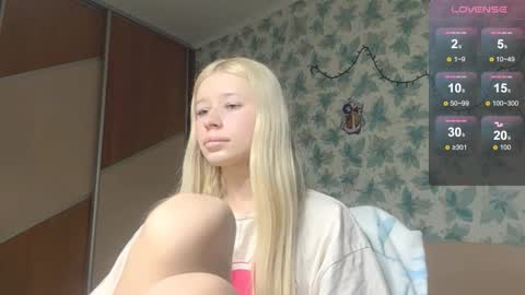 Snapshot of barbie_angel_ chatting on 03-17-26, 03:59 Barbie online show from 03-17-26, 03:59