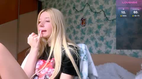 Snapshot of barbie_angel_ chatting on 04-20-26, 03:15 Barbie online show from 04-20-26, 03:15