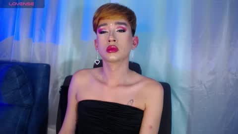 Snapshot of barbie_boy_ chatting on 01-27-25, 10:38          I work from home this is my room 3 online show from 01-27-25, 10:38