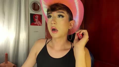 Snapshot of barbie_boy_ chatting on 09-25-25, 07:56          I work from home this is my room 3 online show from 09-25-25, 07:56