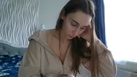 Snapshot of barbie_giirls_ chatting on 02-16-26, 02:24 Kate online show from 02-16-26, 02:24