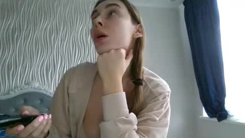 Snapshot of barbie_giirls_ chatting on 02-18-26, 11:50 Kate online show from 02-18-26, 11:50