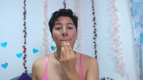 Snapshot of barbie_girl_1111 chatting on 10-03-25, 02:19 barbie_girl_1111 online show from 10-03-25, 02:19