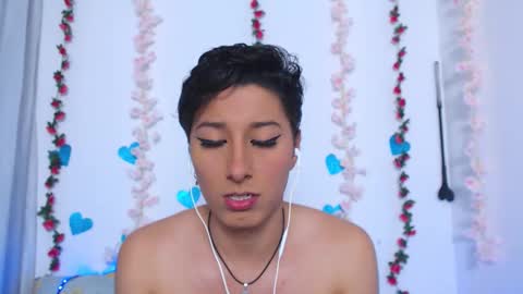 Snapshot of barbie_girl_1111 chatting on 10-21-25, 04:57 barbie_girl_1111 online show from 10-21-25, 04:57