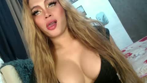 Snapshot of barbie_ivana chatting on 01-04-25, 04:23 barbei online show from 01-04-25, 04:23