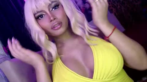 Snapshot of barbie_ivana chatting on 09-15-25, 01:05 barbei online show from 09-15-25, 01:05