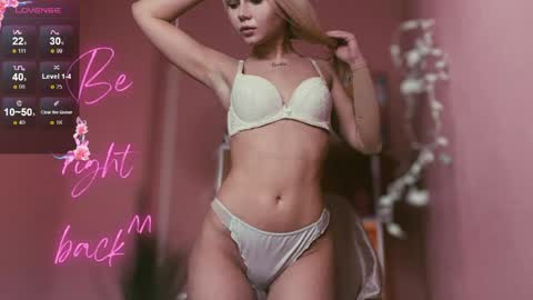 Lilli 3 online show from 03-27-26, 08:26