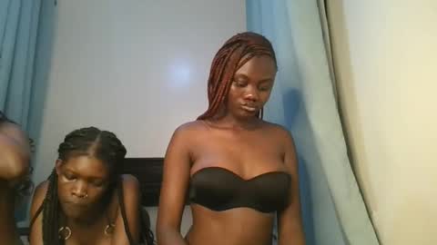 queen online show from 12-05-25, 12:19