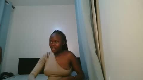 queen online show from 03-08-26, 02:04