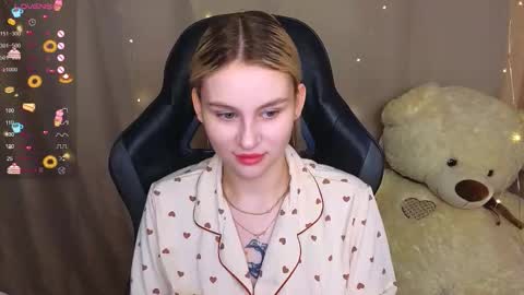 Eva online show from 09-18-25, 04:47