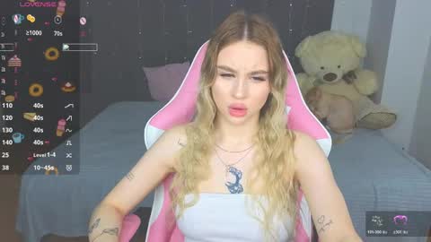Snapshot of barbieee_doll chatting on 05-07-26, 11:15 Eva online show from 05-07-26, 11:15