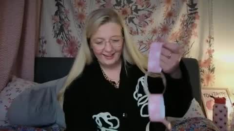 barbiegirl966 online show from 11-30-25, 10:14