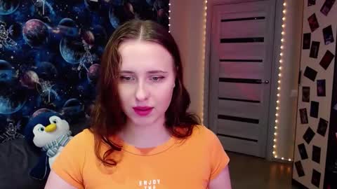 Snapshot of barbiepie chatting on 10-17-25, 11:35 barbiepie online show from 10-17-25, 11:35