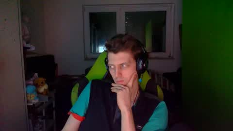 Snapshot of barca200 chatting on 02-23-25, 08:44 barca200 online show from 02-23-25, 08:44