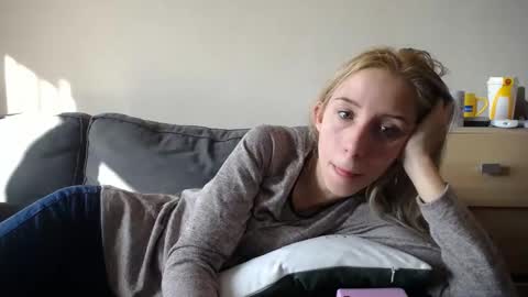 Lena online show from 03-06-25, 08:19