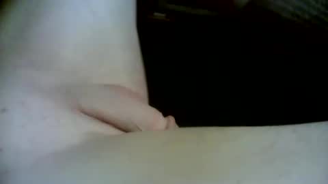 Snapshot of barenaked07 chatting on 12-05-24, 03:48 barenaked07 online show from 12-05-24, 03:48