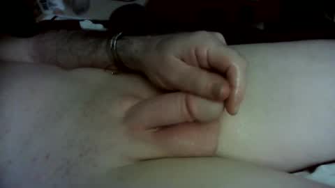 Snapshot of barenaked07 chatting on 12-15-24, 03:24 barenaked07 online show from 12-15-24, 03:24