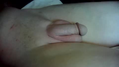 Snapshot of barenaked07 chatting on 12-16-24, 05:43 barenaked07 online show from 12-16-24, 05:43