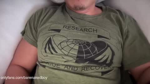 Snapshot of barenakedb0y chatting on 12-15-24, 04:48 Barenaked boy online show from 12-15-24, 04:48