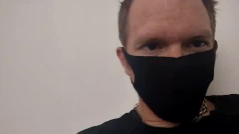 Snapshot of barniemay1 chatting on 10-08-25, 09:01 barniemay1 online show from 10-08-25, 09:01