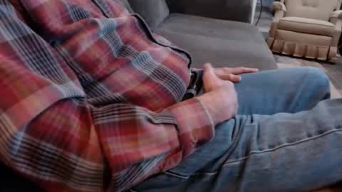 Snapshot of baronred54 chatting on 12-14-25, 11:09 Baron online show from 12-14-25, 11:09