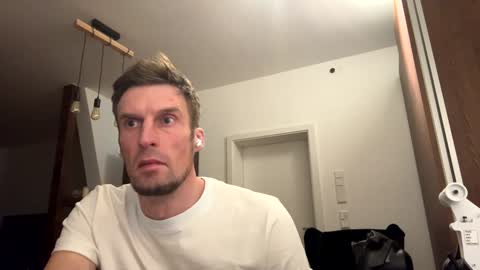 Snapshot of basst23 chatting on 01-04-25, 03:07 basst23 online show from 01-04-25, 03:07