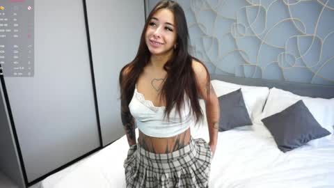 Snapshot of basswaves chatting on 05-26-26, 02:18 Maria online show from 05-26-26, 02:18