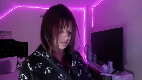  . 111 online show from 12-24-24, 04:55