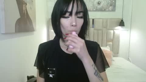 Snapshot of bastet_33 chatting on 05-20-26, 03:45 Bastet online show from 05-20-26, 03:45