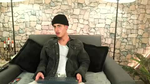 Bastian online show from 10-24-25, 05:26