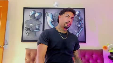 Snapshot of bastian_jones1 chatting on 12-04-24, 07:01 bastian_jones1 online show from 12-04-24, 07:01