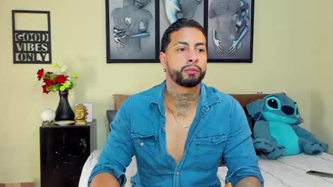 Snapshot of bastian_jones1 chatting on 03-09-25, 07:12 bastian_jones1 online show from 03-09-25, 07:12