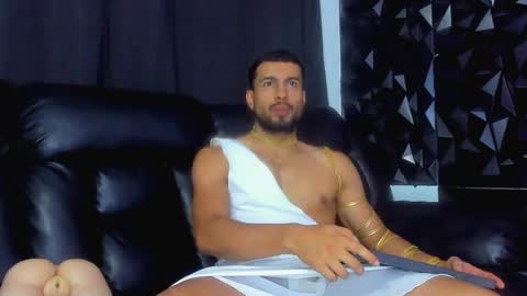 Snapshot of bastian_ruiz chatting on 02-20-25, 12:30 bastian online show from 02-20-25, 12:30