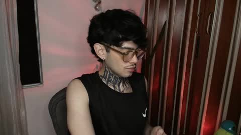 Snapshot of bastiel_ chatting on 12-13-25, 11:10 Bastiel online show from 12-13-25, 11:10