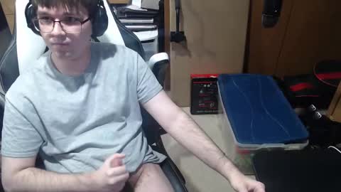 Snapshot of baterricky chatting on 02-16-25, 09:16 Ricky online show from 02-16-25, 09:16