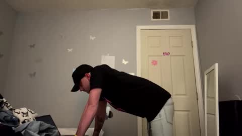 Snapshot of battlewolfxx chatting on 01-17-26, 09:58 battlewolfxx online show from 01-17-26, 09:58