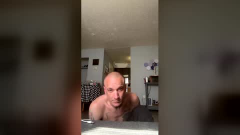 Snapshot of battlewolfxx chatting on 04-17-26, 07:39 battlewolfxx online show from 04-17-26, 07:39