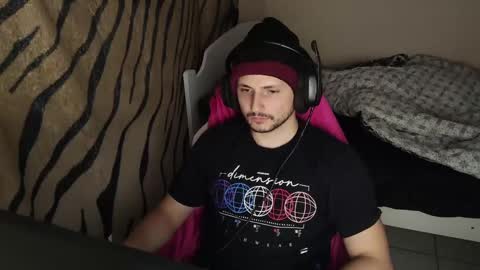 Snapshot of baxxline chatting on 03-06-25, 11:53 Baxxline online show from 03-06-25, 11:53