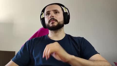 Snapshot of baxxline chatting on 09-29-25, 11:48 Baxxline online show from 09-29-25, 11:48